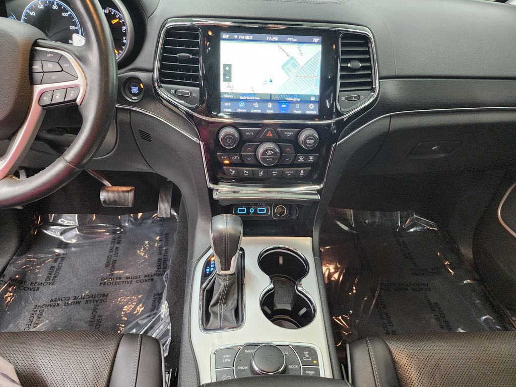 Used 2020 Jeep Grand Cherokee Summit w/ Platinum Series Group AWD/4WD image 17