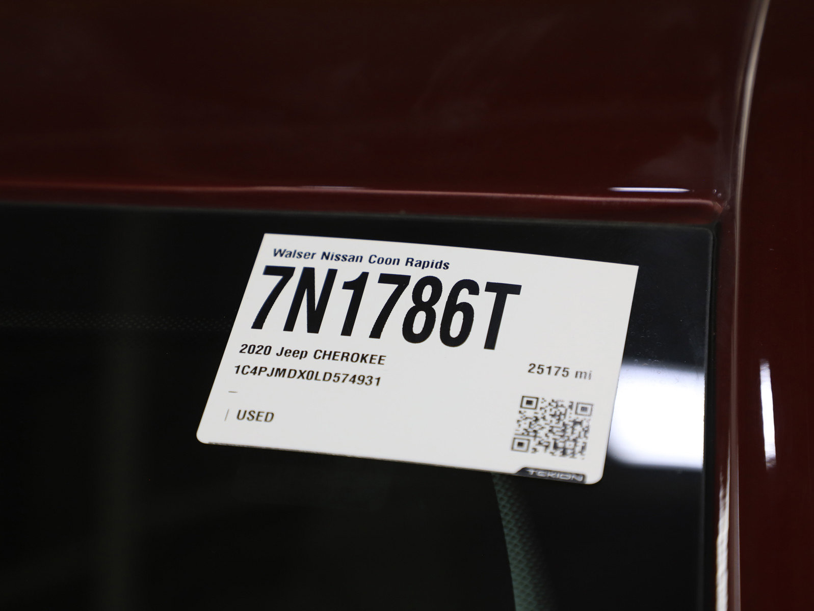 Used 2020 Jeep Cherokee Limited image 29
