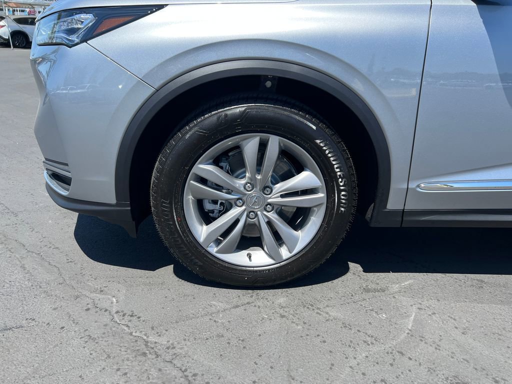 Certified 2025 Acura MDX FWD image 5