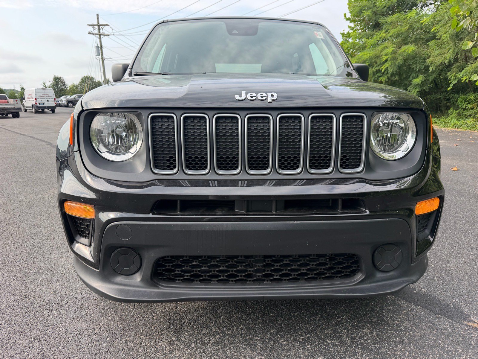 Used 2023 Jeep Renegade Latitude AWD/4WD image 5