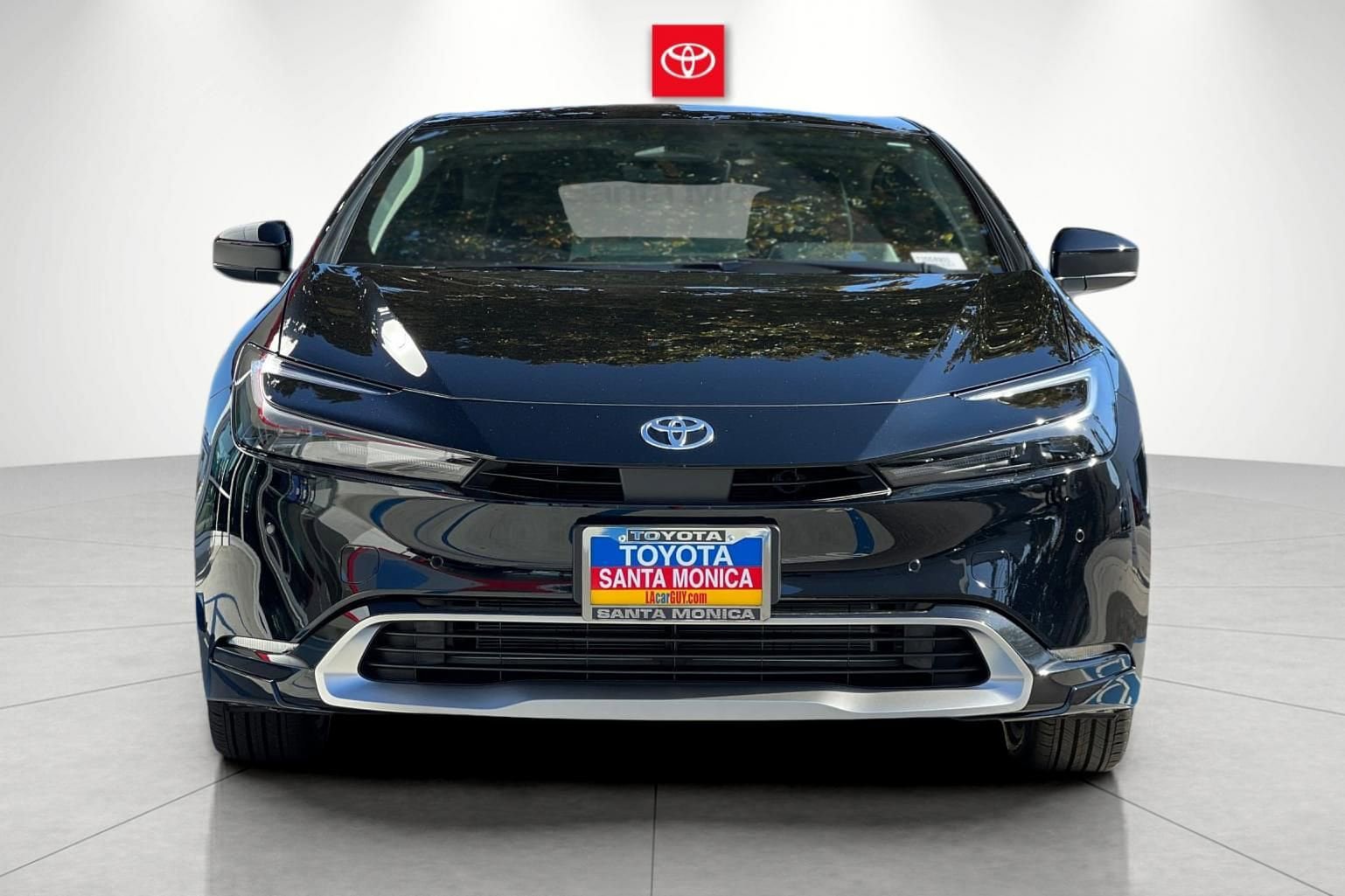New 2026 Toyota Prius Plug-In Hybrid FWD image 7