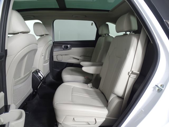 Used 2022 Kia Sorento SX image 10