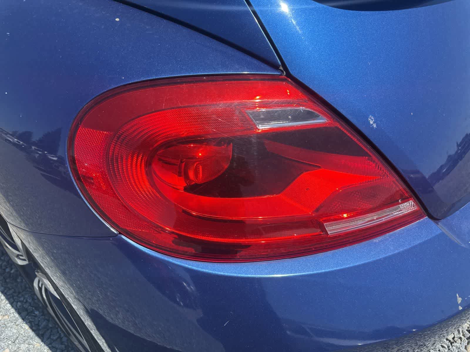 Used 2012 Volkswagen Beetle Turbo FWD image 10