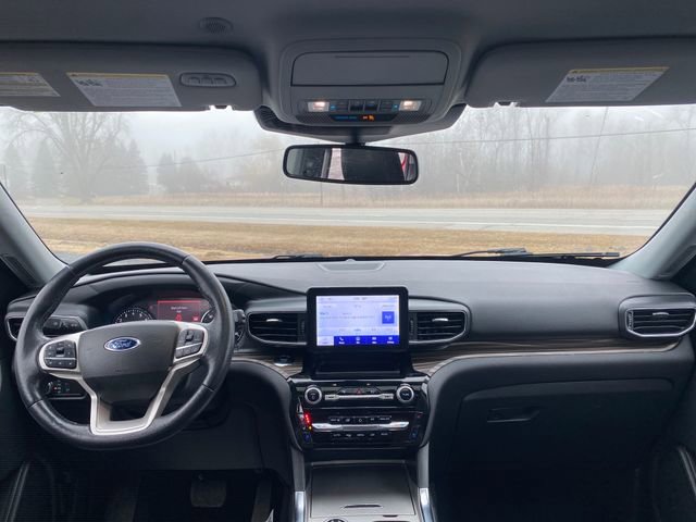 Used 2022 Ford Explorer Limited w/ Class IV Trailer Tow Package image 21