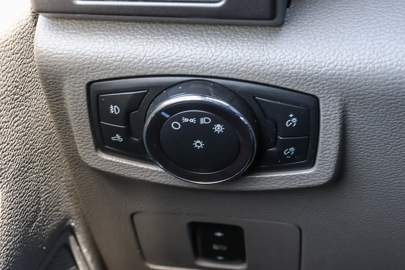 Used 2020 Ford F250 XLT w/ XLT Premium Package image 31