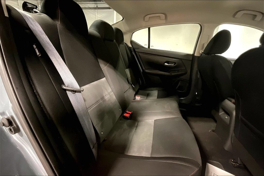Used 2024 Nissan Sentra SR FWD image 33