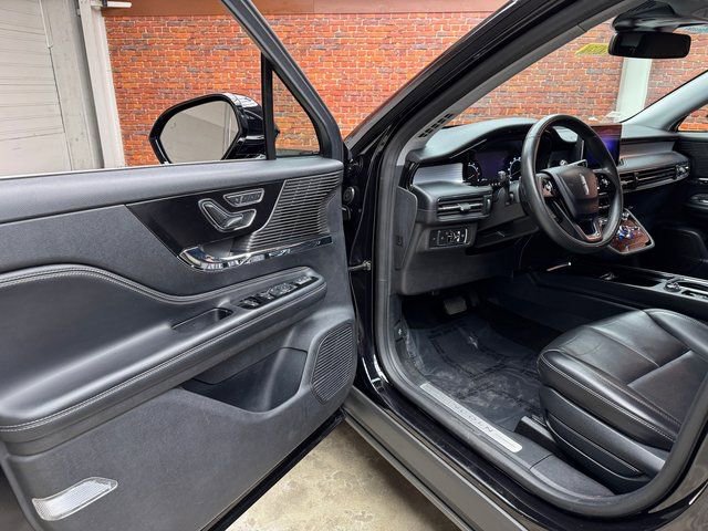 Used 2021 Lincoln Corsair AWD w/ Equipment Group 101A image 9