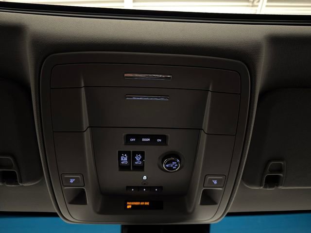 Used 2018 Chevrolet Tahoe Premier w/ RST Edition image 26