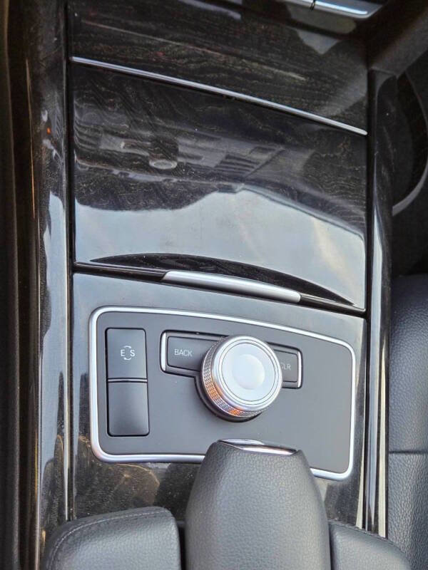Used 2012 Mercedes-Benz E 350 BlueTEC Sedan image 22