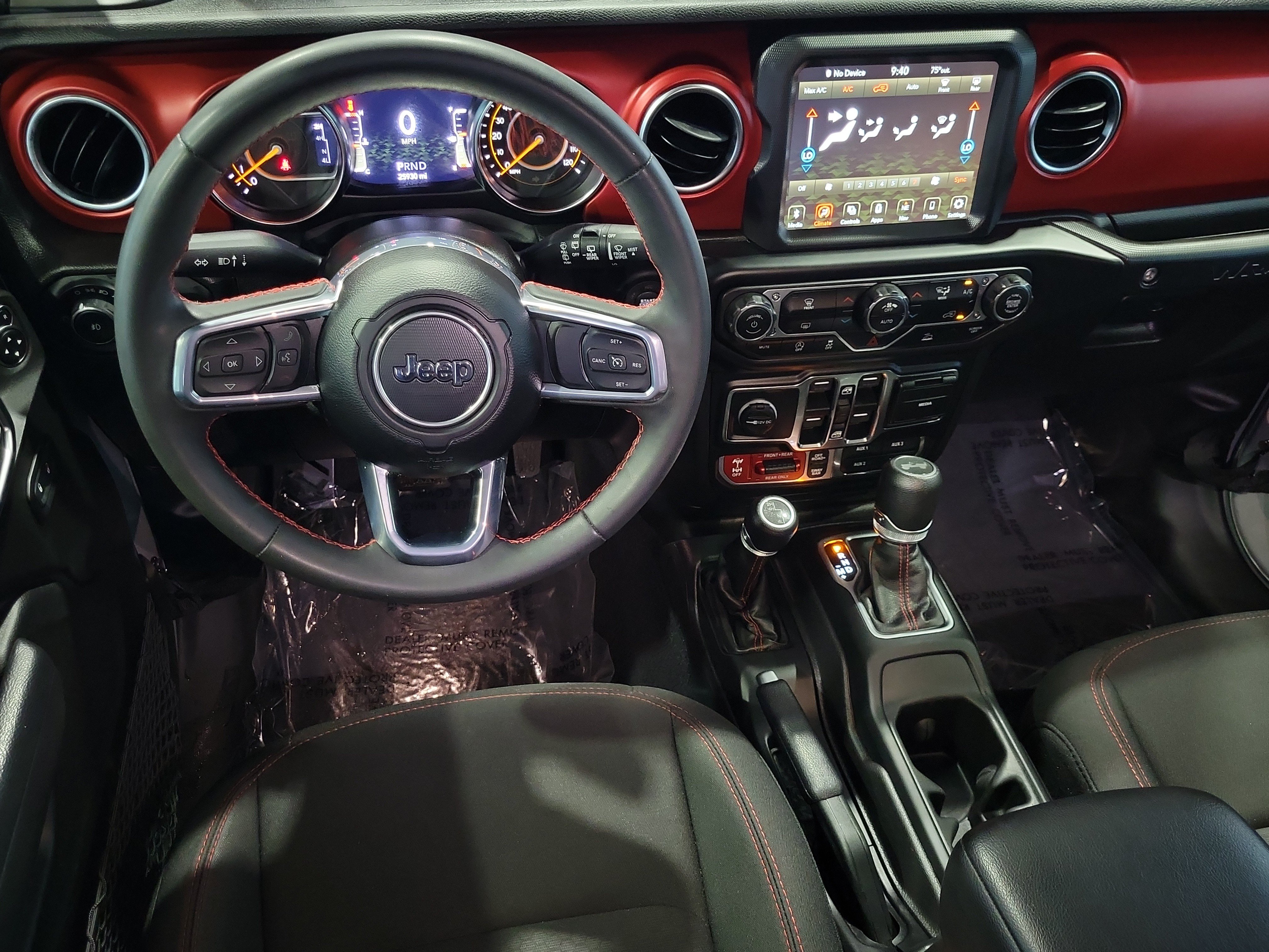 Certified 2023 Jeep Wrangler Unlimited Rubicon AWD/4WD image 13
