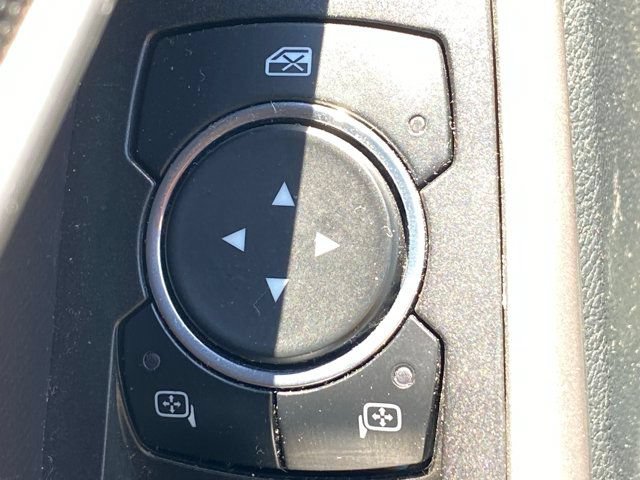 Used 2023 Ford Explorer XLT AWD/4WD image 9