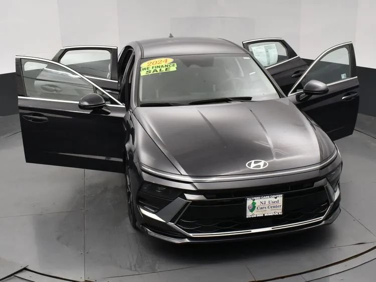 Used 2024 Hyundai Sonata SEL FWD image 10