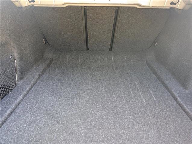 Used 2025 BMW 330i Sedan w/ Convenience Package RWD image 6