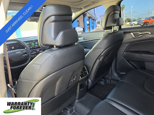 Used 2026 Kia Sportage EX w/ EX Panorama Roof Package FWD image 11