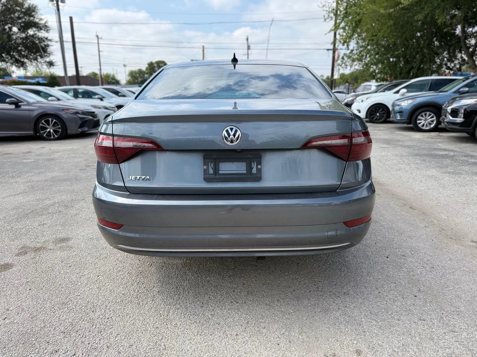 Used 2020 Volkswagen Jetta SE w/ SE Cold Weather Package FWD image 5