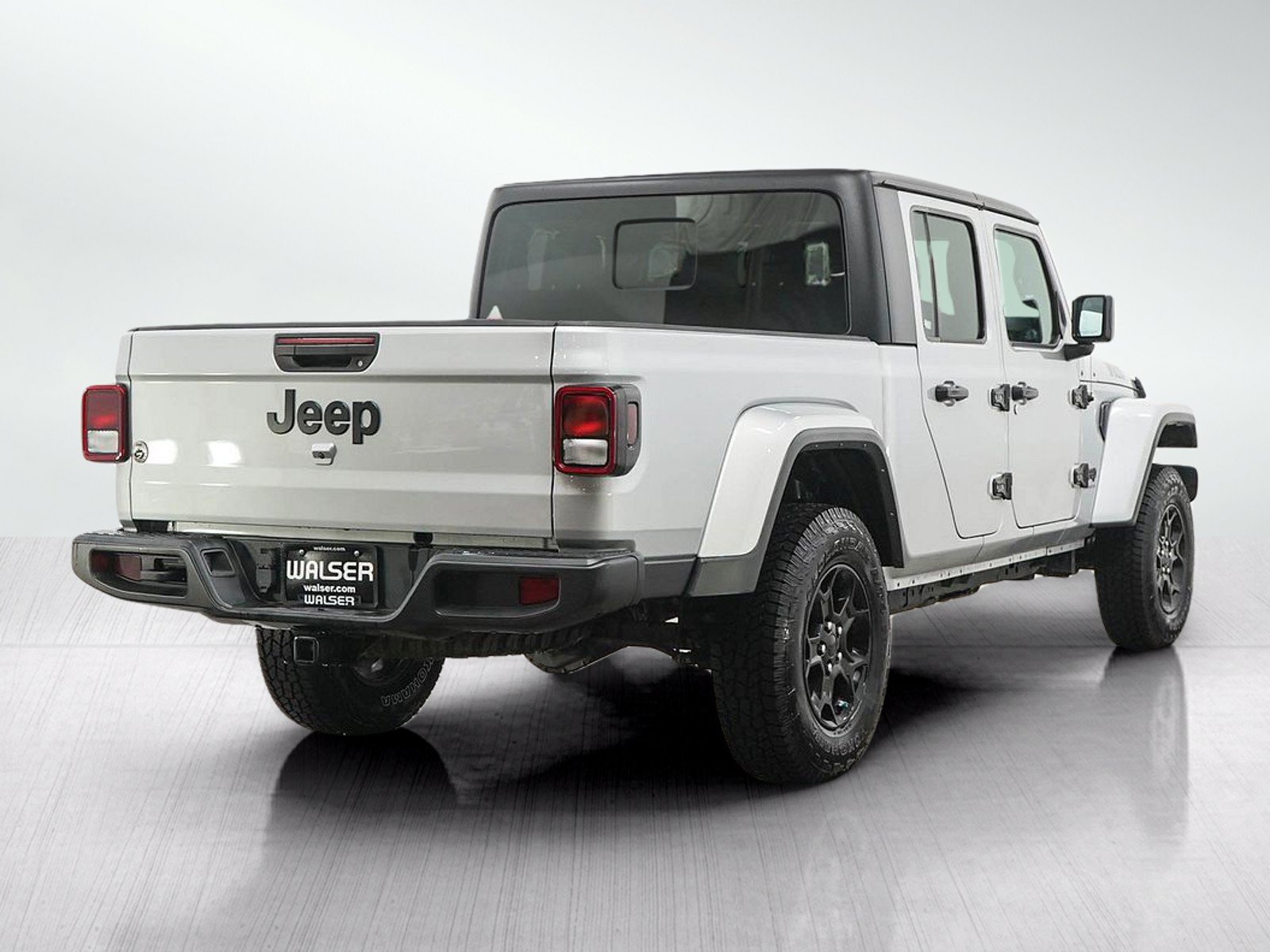 Used 2023 Jeep Gladiator Sport AWD/4WD image 5