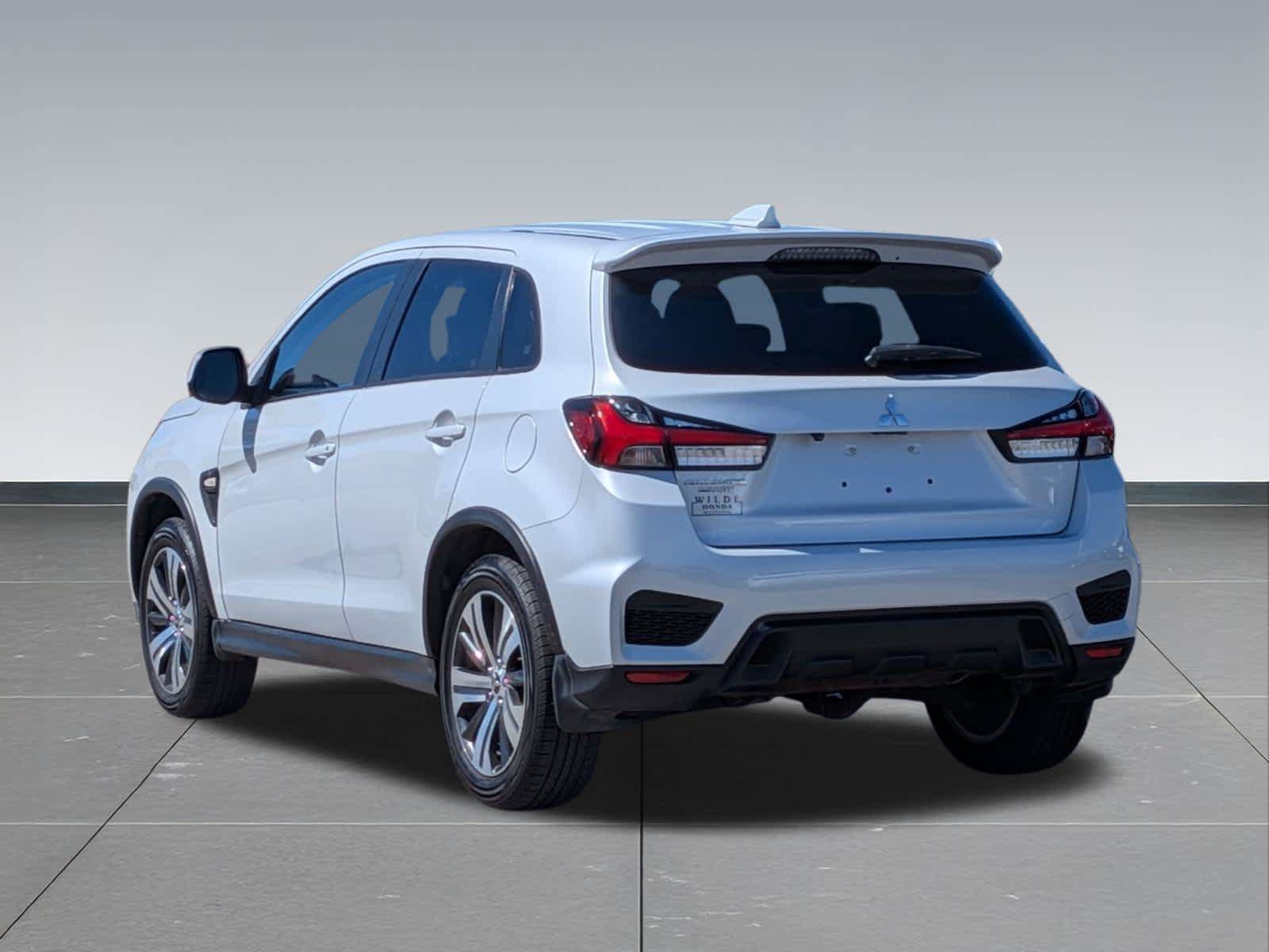 Used 2022 Mitsubishi Outlander Sport ES AWD/4WD image 3