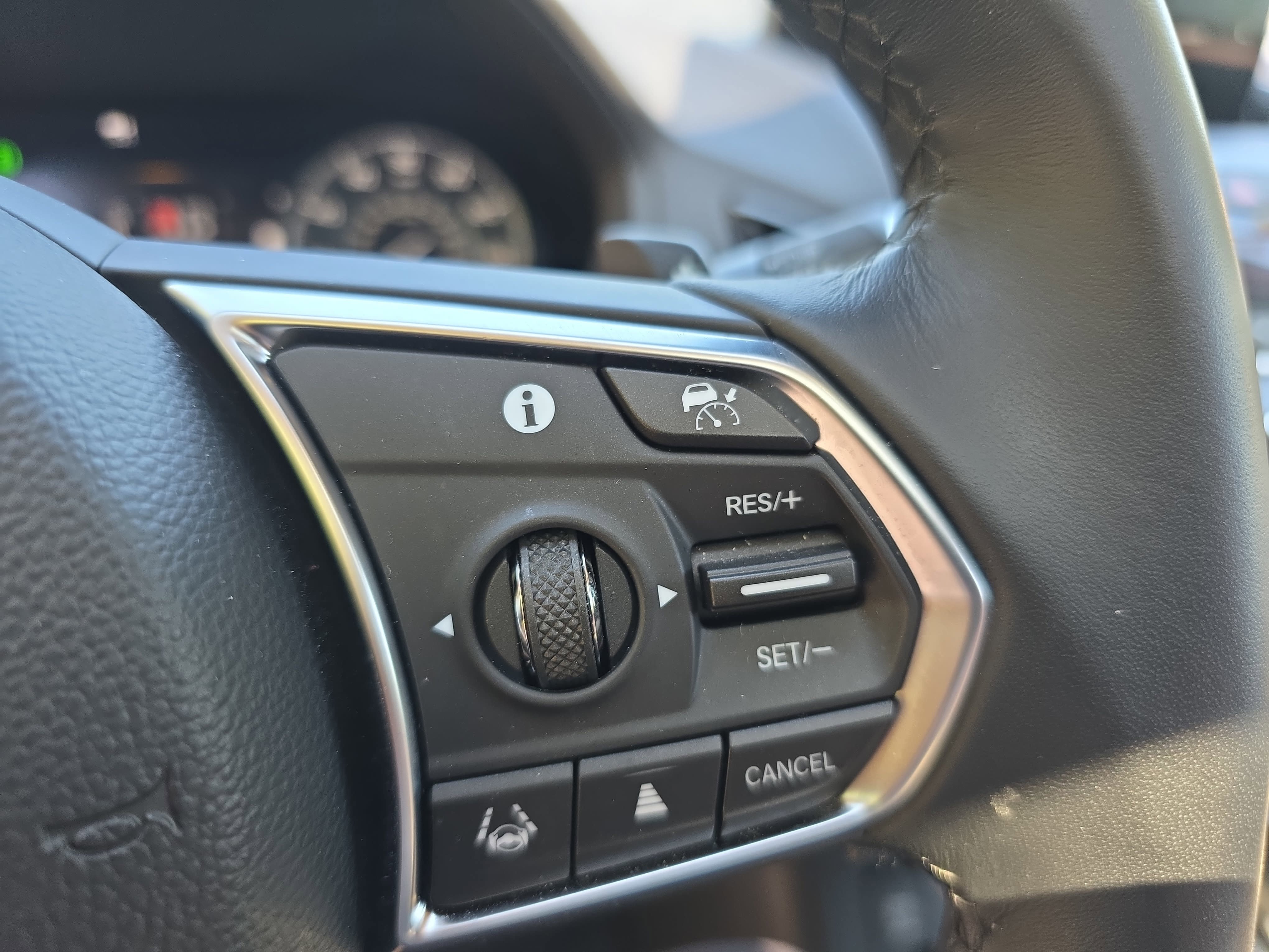 Certified 2023 Acura RDX FWD w/ Technology Package image 18