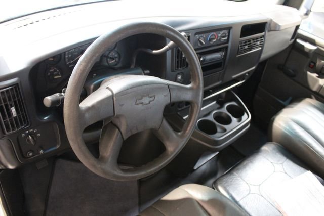 Used 2007 Chevrolet Express 3500 image 18