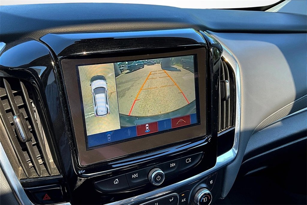 Used 2018 Chevrolet Traverse Premier image 14