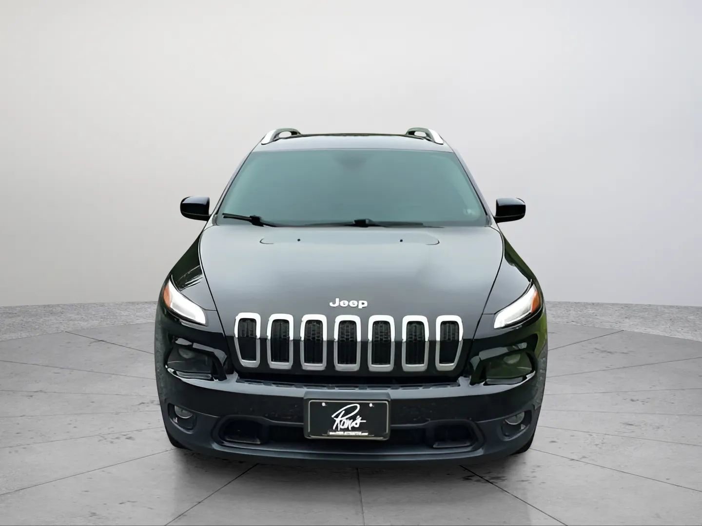 Used 2017 Jeep Cherokee Latitude w/ Cold Weather Group image 16