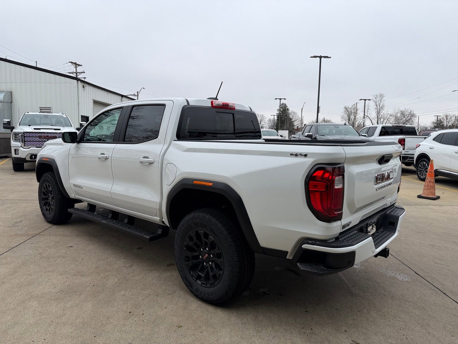 New 2026 GMC Canyon Elevation w/ Convenience Package image 27