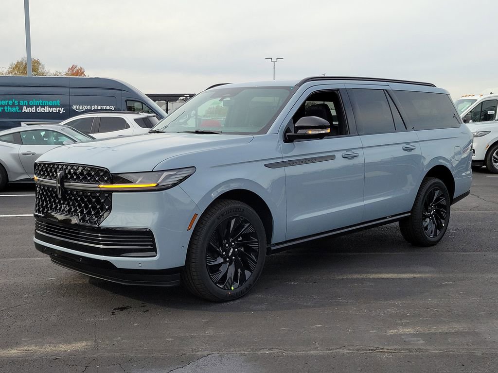 New 2025 Lincoln Navigator L Reserve w/ Jet Appearance Package image 8