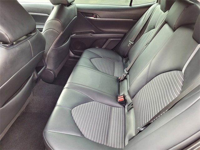 Used 2024 Toyota Camry SE image 8