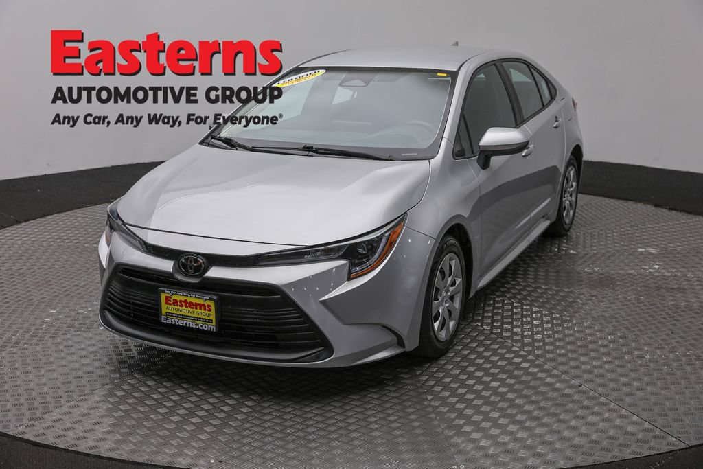 Used 2024 Toyota Corolla LE FWD video 1