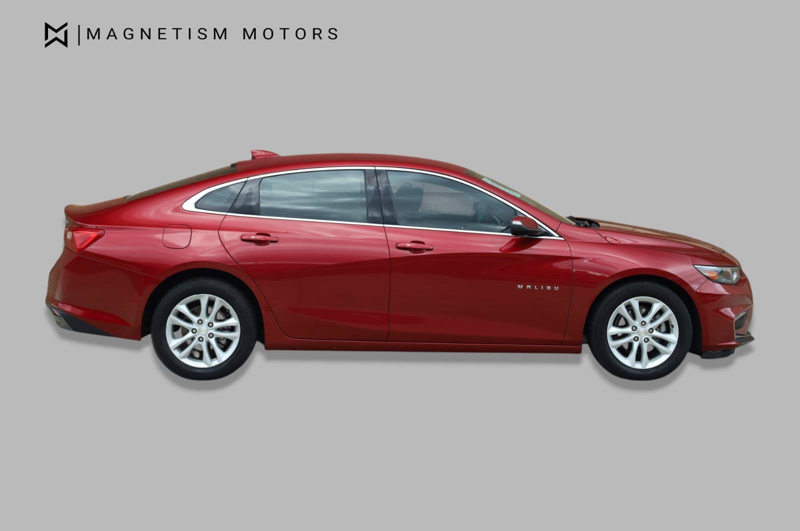 Used 2018 Chevrolet Malibu Hybrid w/ Leather Package FWD image 3