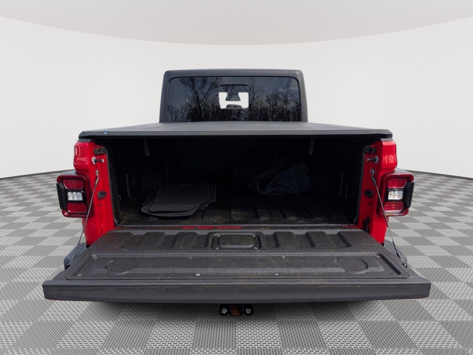 Used 2020 Jeep Gladiator Overland AWD/4WD image 12