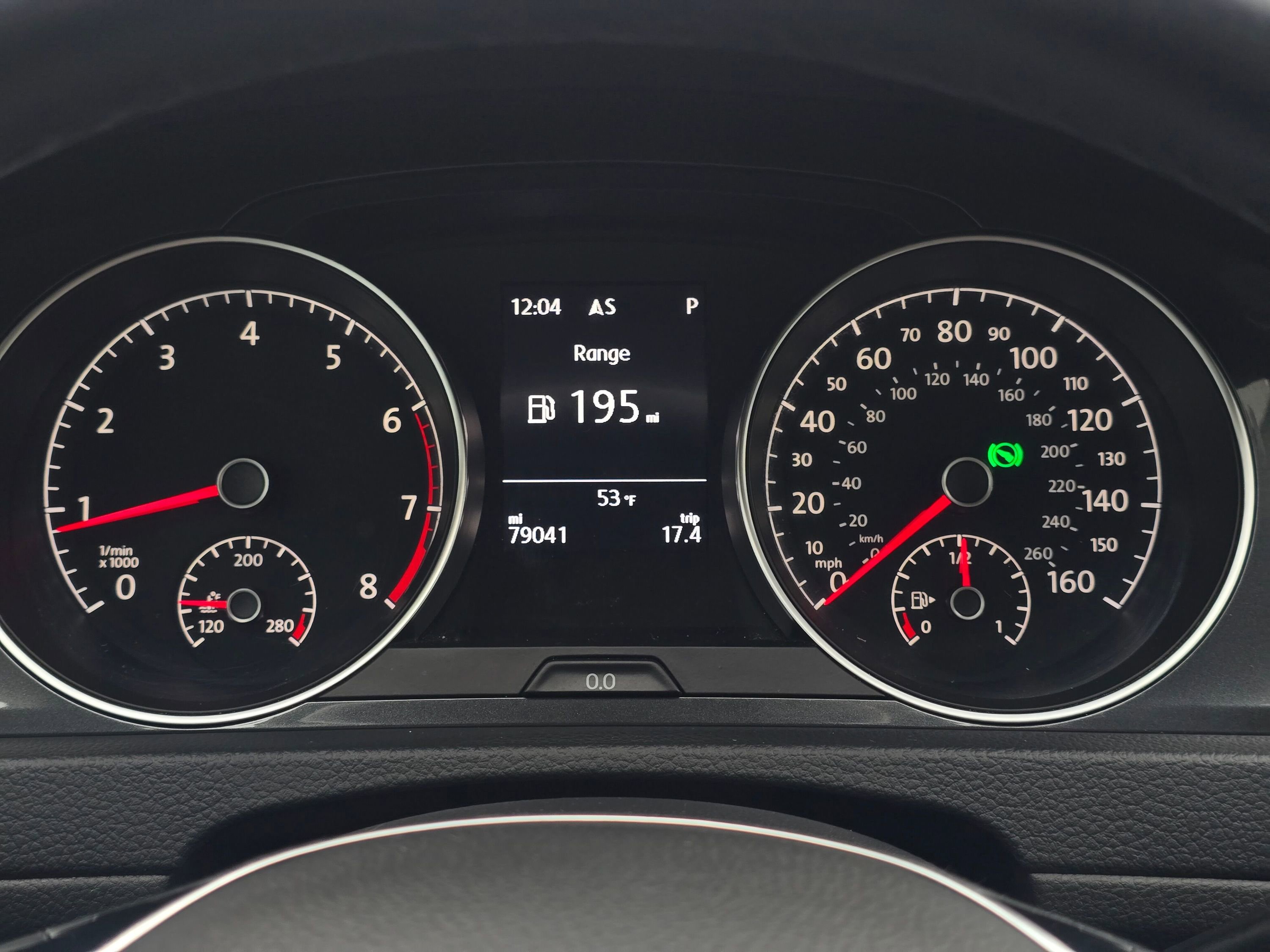 Used 2018 Volkswagen Golf SE image 36