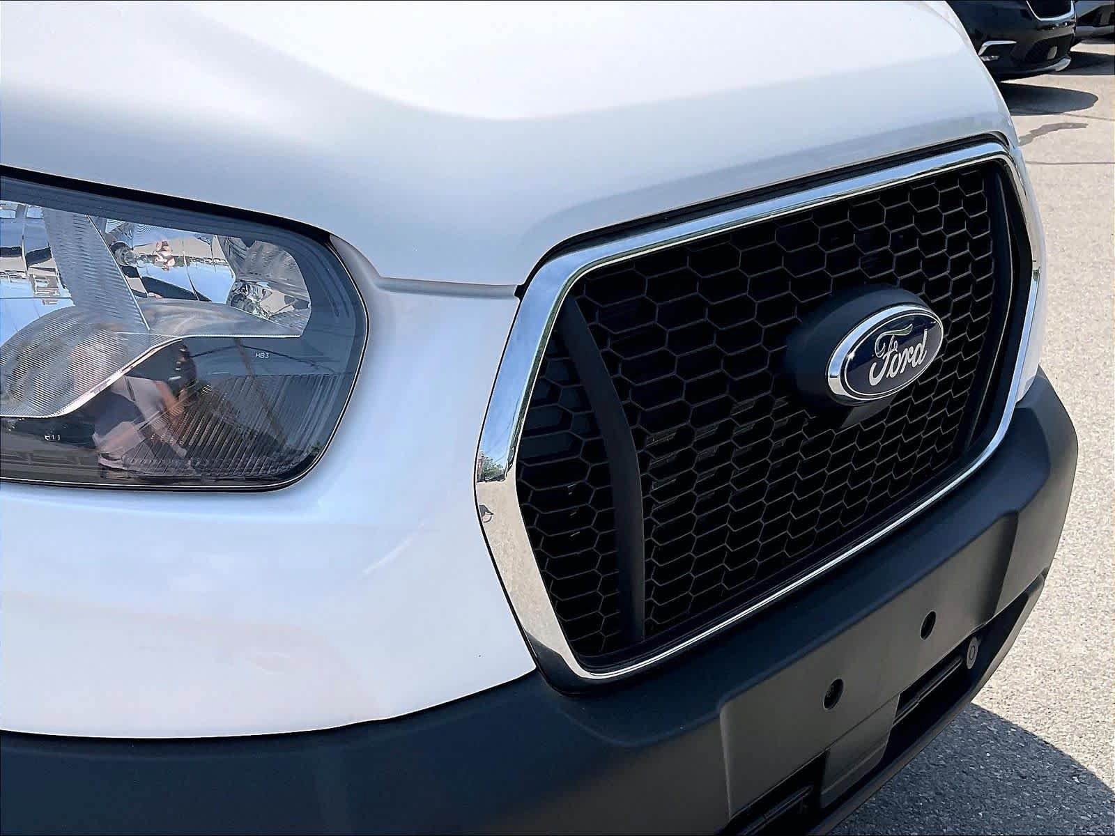 Used 2024 Ford Transit 250 Low Roof w/ Exterior Upgrade Package RWD image 25
