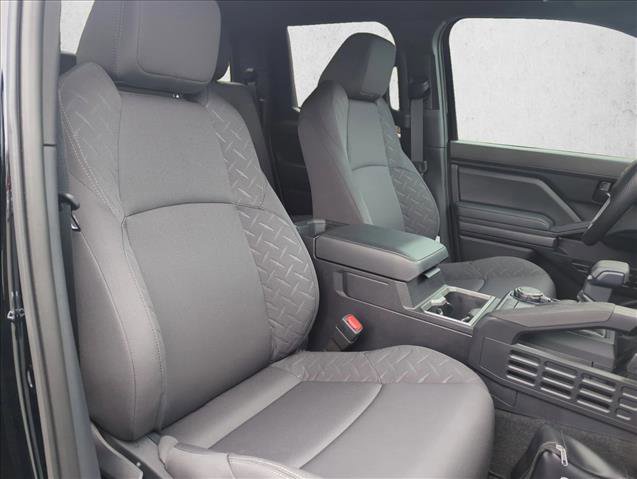 Certified 2025 Toyota Tacoma SR5 image 28