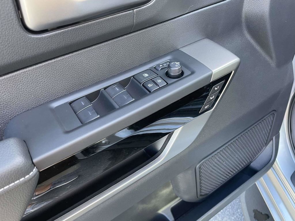 New 2026 Toyota Tundra Limited AWD/4WD image 28