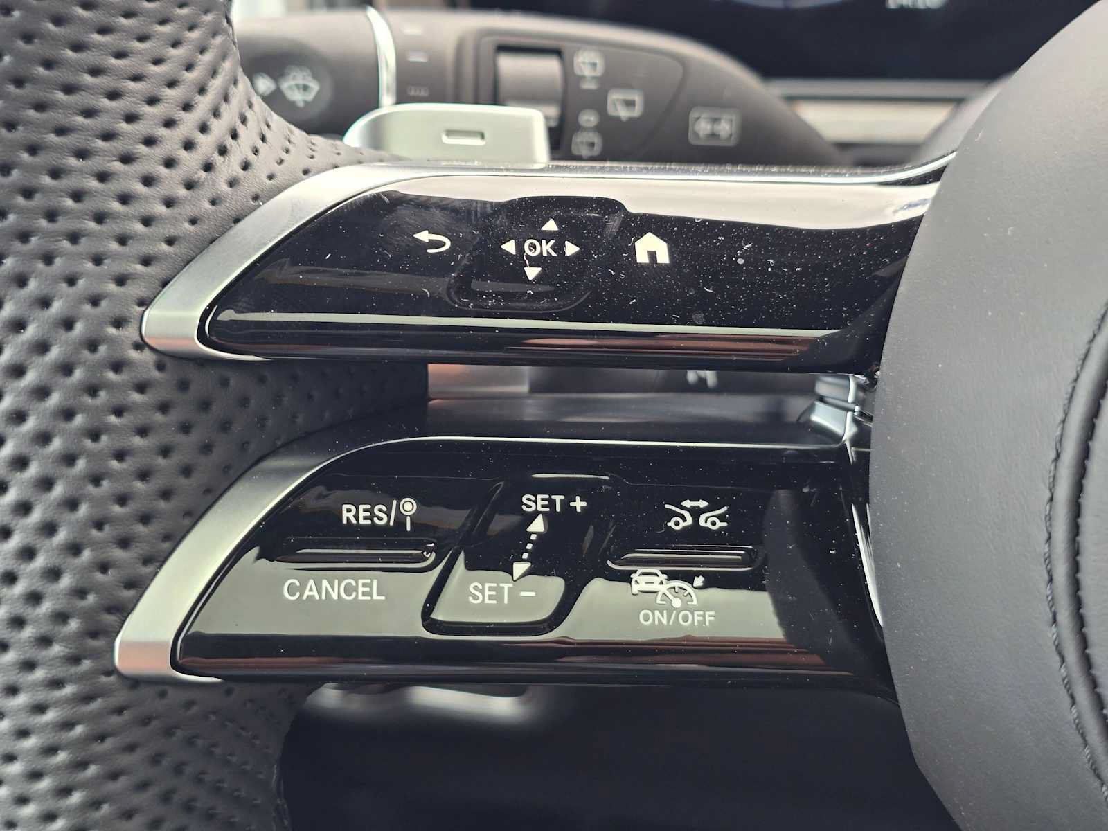 New 2027 Mercedes-Benz G 580 e image 34