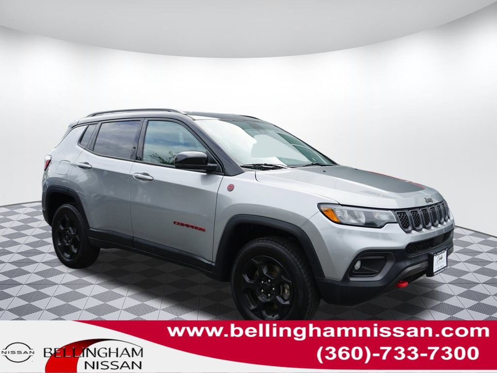 Used 2023 Jeep Compass Trailhawk AWD/4WD image 1