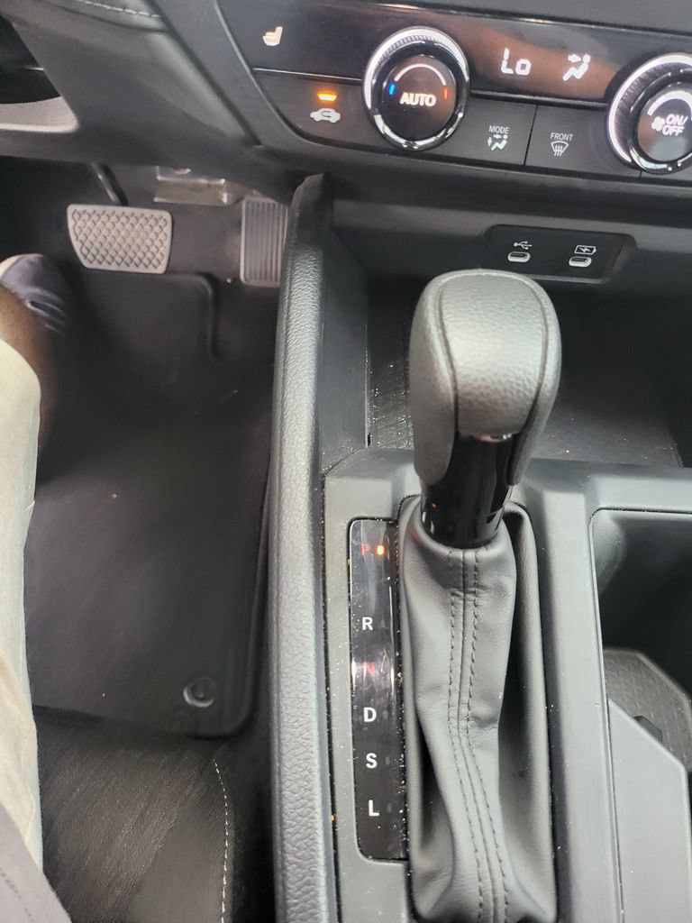 Used 2025 Honda Accord SE image 6