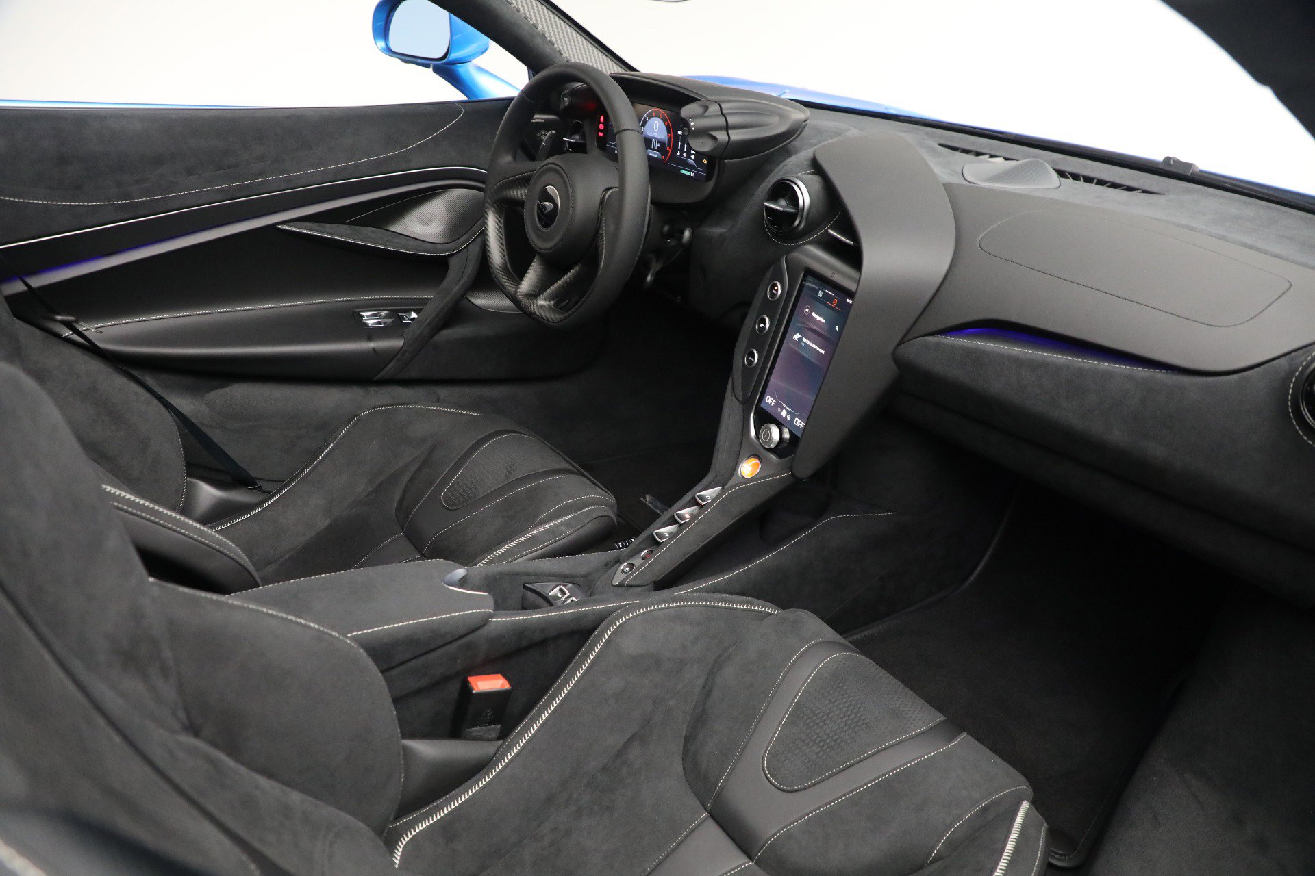 Used 2025 McLaren 750S Spider RWD image 35