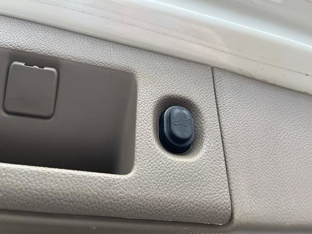 Used 2015 Chevrolet Tahoe LTZ AWD/4WD image 43