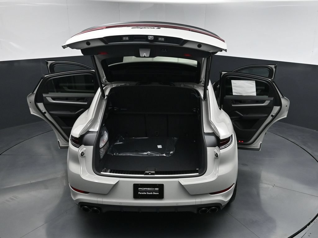 New 2026 Porsche Cayenne S AWD/4WD image 31