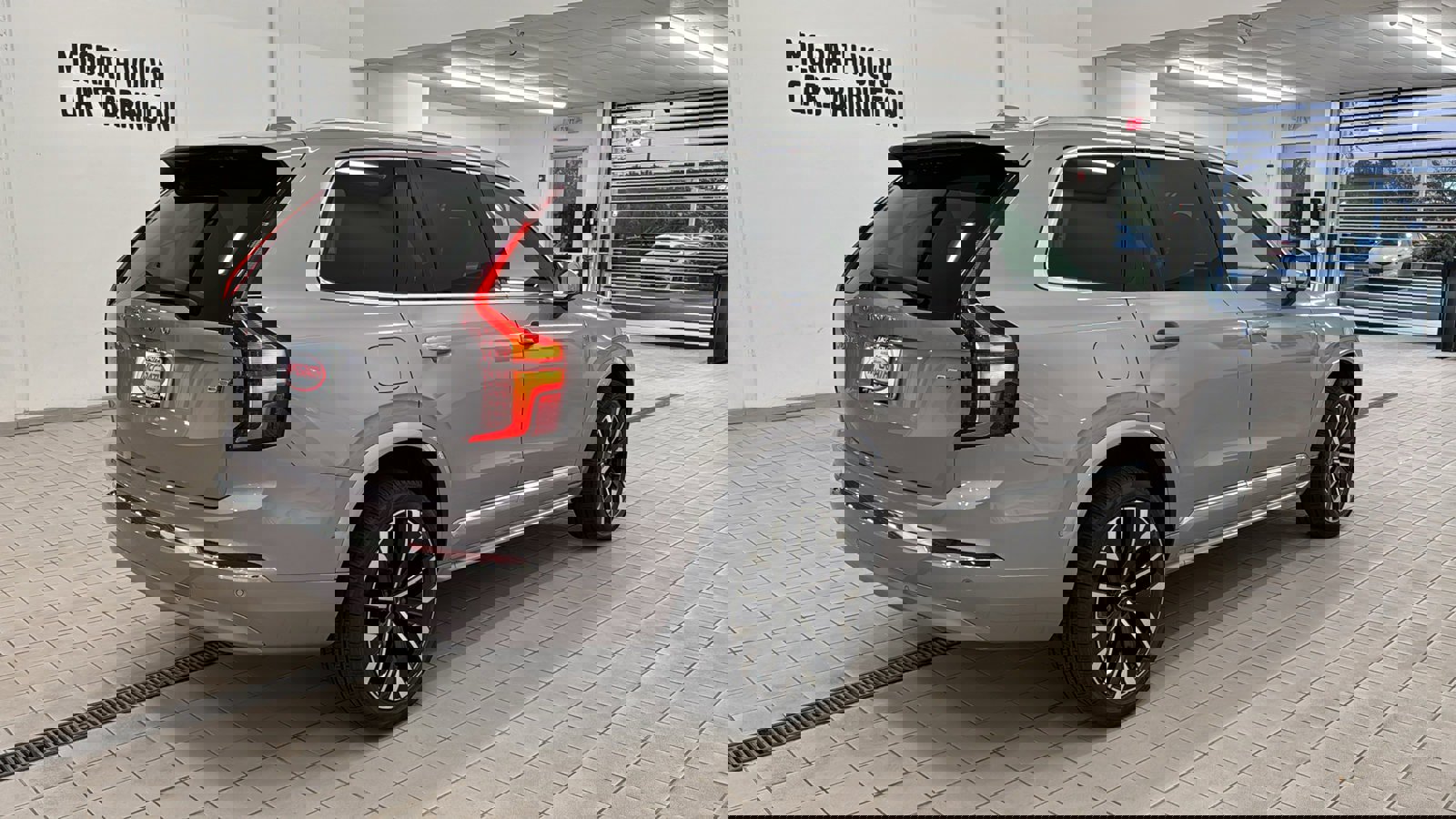 Used 2026 Volvo XC90 B5 Plus w/ Protection Package image 5