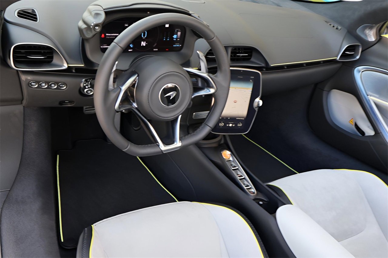 New 2025 McLaren Artura Spider image 12