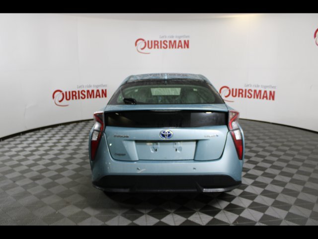 Used 2016 Toyota Prius Four Touring w/ Premium Convenience Package FWD image 7