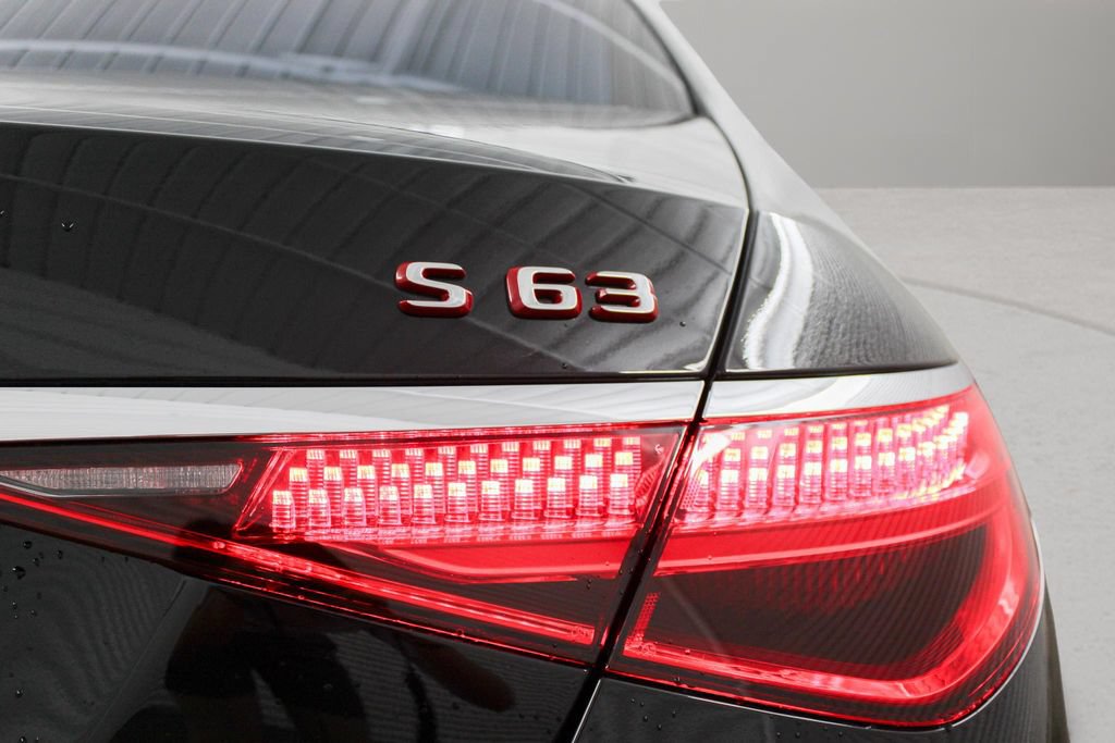 Used 2024 Mercedes-Benz S 63 AMG S image 32