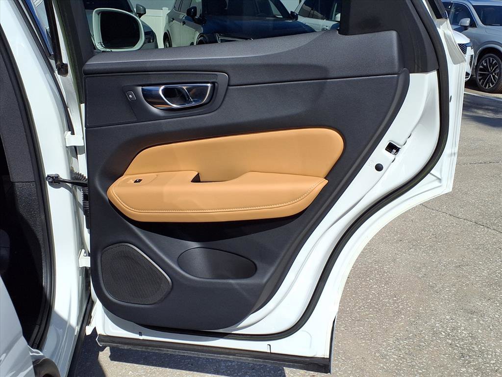 Certified 2023 Volvo XC60 B6 Ultimate image 15