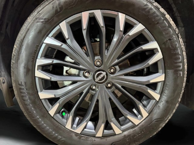 Used 2023 Nissan Rogue Platinum w/ Platinum Premium Package AWD/4WD image 33