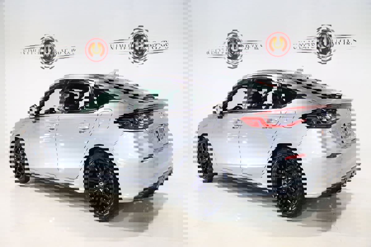 Used 2022 Honda Civic Sport image 3