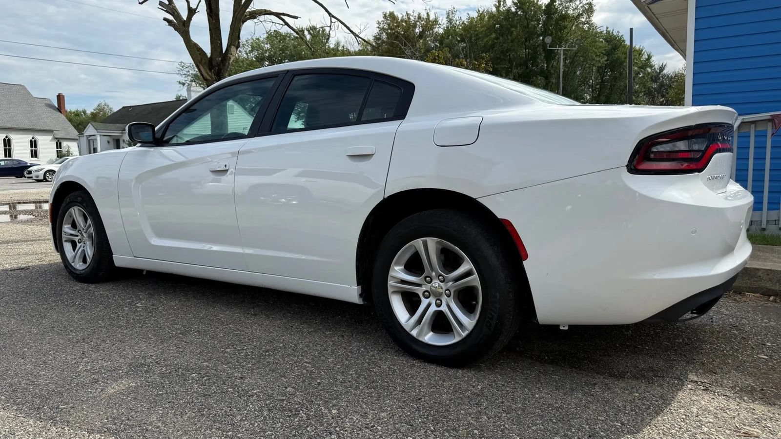 Used 2020 Dodge Charger SXT w/ Leather Interior Group RWD image 8