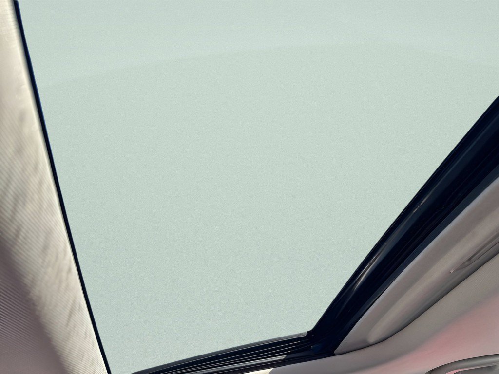 Used 2020 Ford Fusion SE image 23